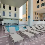 Stunning 3Bd Beachfront Condo! Beach Chair Service Included! By Dolce Vita Getaways Pcb