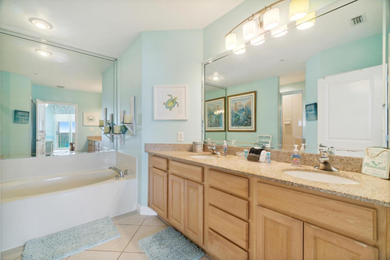 Stunning 3bd Beachfront Condo! Chair Service Included! By Dolce Getaways Pcb